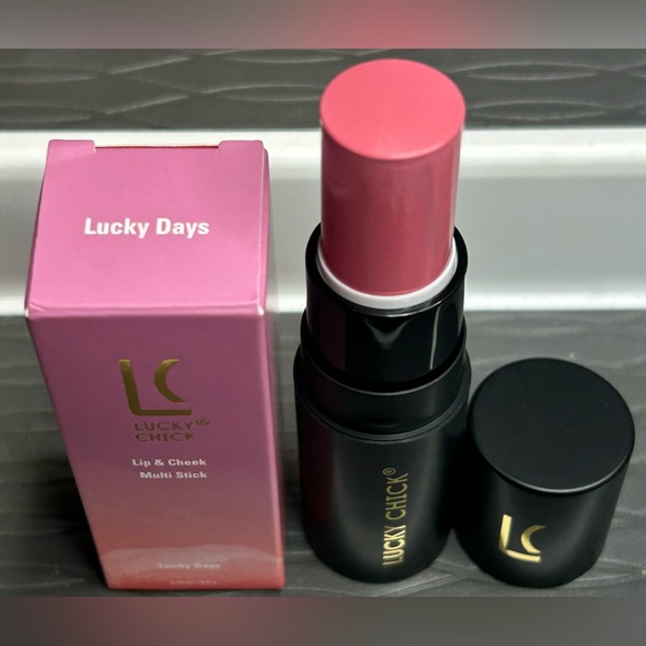 LUCKY CHICK LIP AND CHEEK MULTI STICK - LUCKY DAYS - Picture 7 of 11